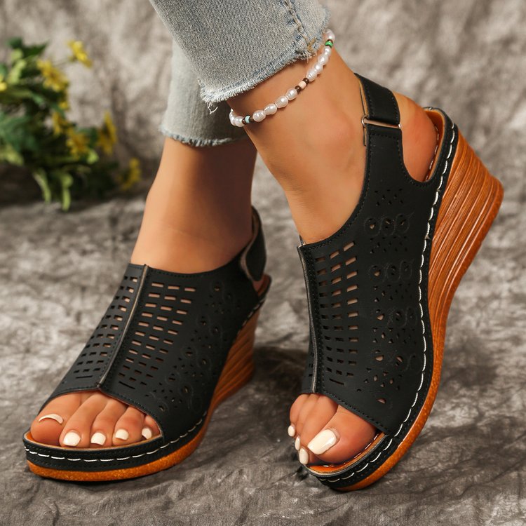 Dame åbne wedge-sandaler med luftig overfladestruktur og ergonomisk sål Stilla