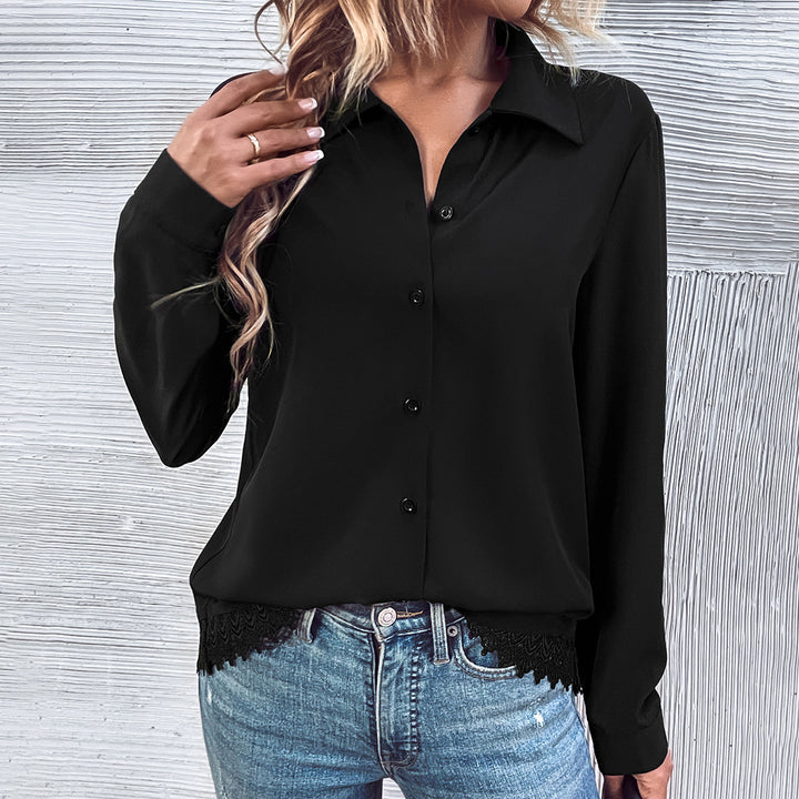 Dame elegant bluse med blonde og knaplukning Stilla