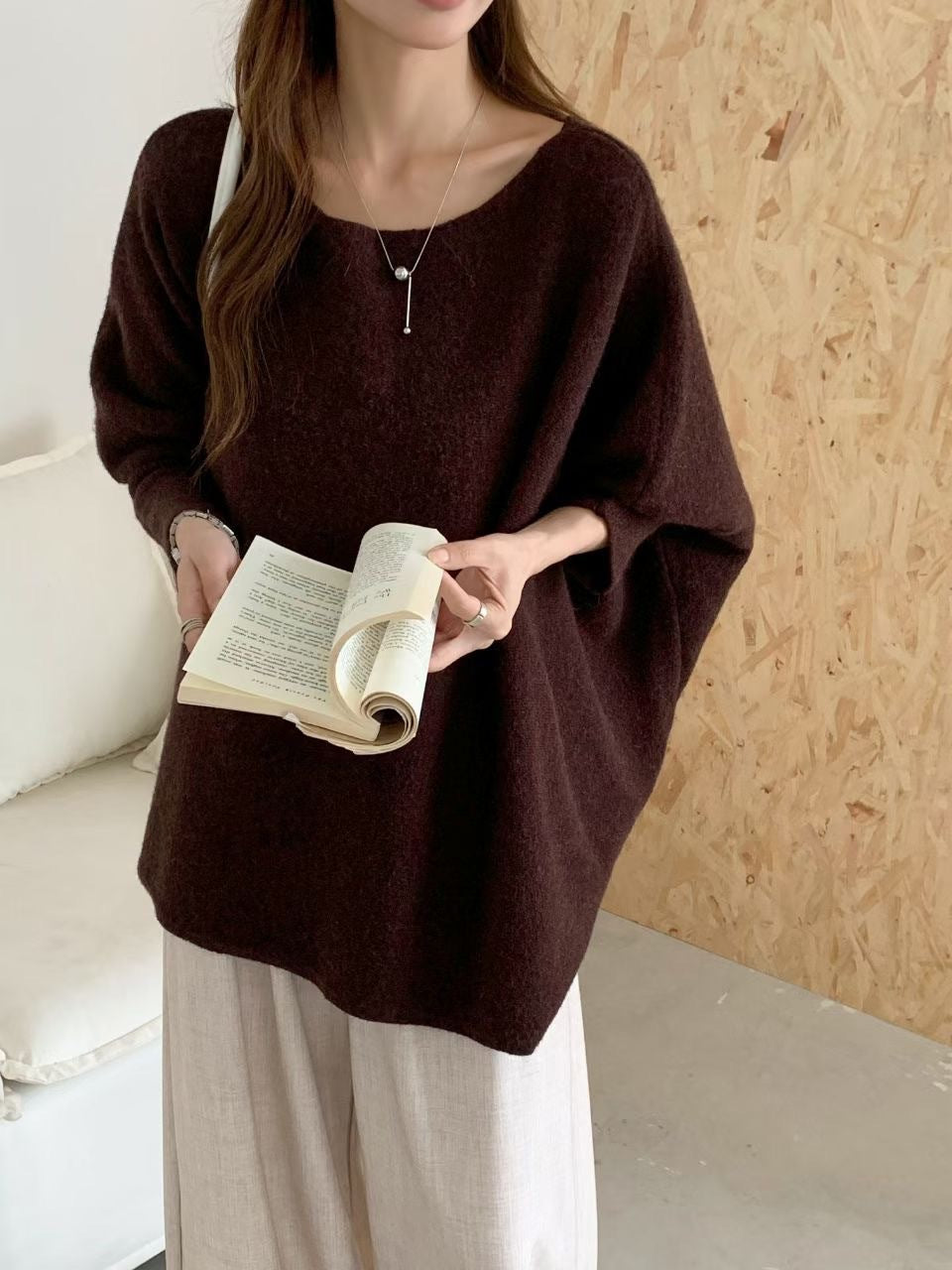 Kvindernes oversized sweater med stilfuldt, blødt stof og afslappet snit Stilla