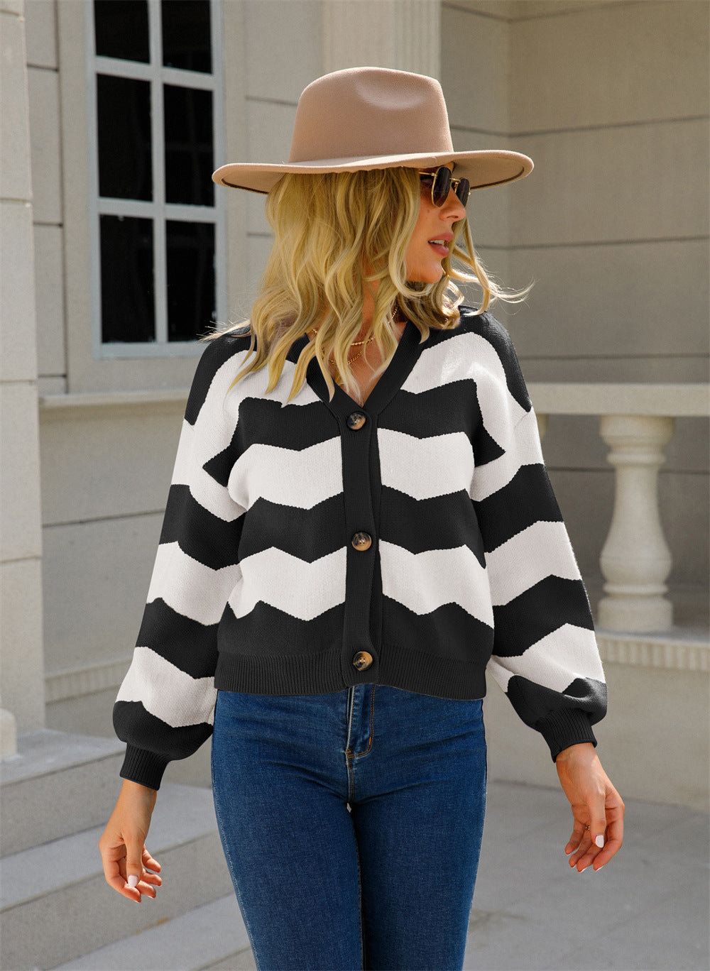 Kvinders fashionable cardigan med chevron mønster Stilla
