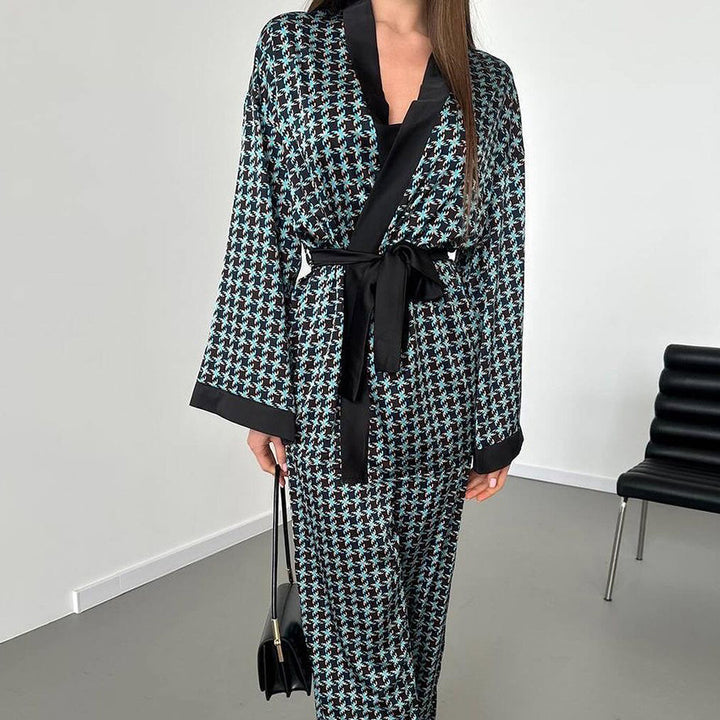 Dame elegant nattesæt med designorienteret cut-out-udseende Stilla