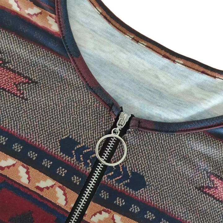 Kvinder trendy kortærmet top med dekorativ lynlås og tribaliseret design Stilla