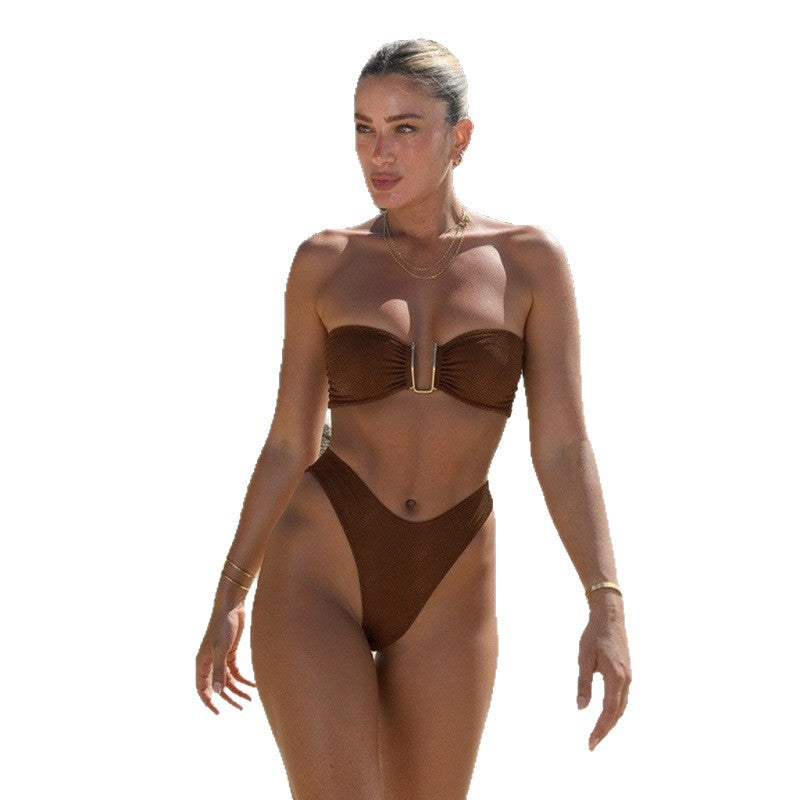 Dame bandeau-bikini med elegant plisseringsdetalje Skovae