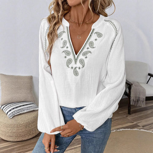 Dame nan afslappet bomulds-gaze-bluse med broderet V-udskæring, paisley-broderi, raglan-yninger og vidde ballonærmer Skovae