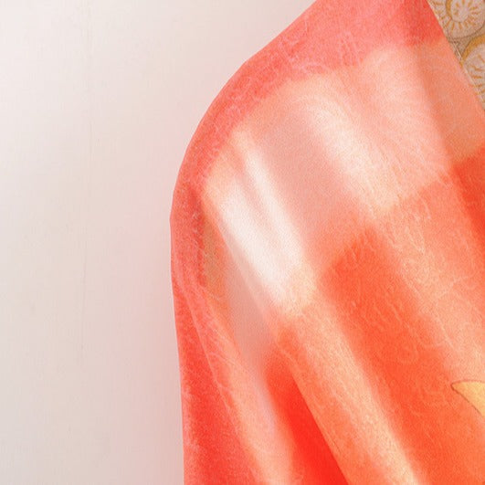 Dame Let Strandkimono med kunstnerisk mønster og brede ærmer Stilla