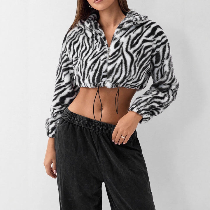 Kvinder cropped fleecejakke med moderne zebra design og elastiske manchetter Stilla