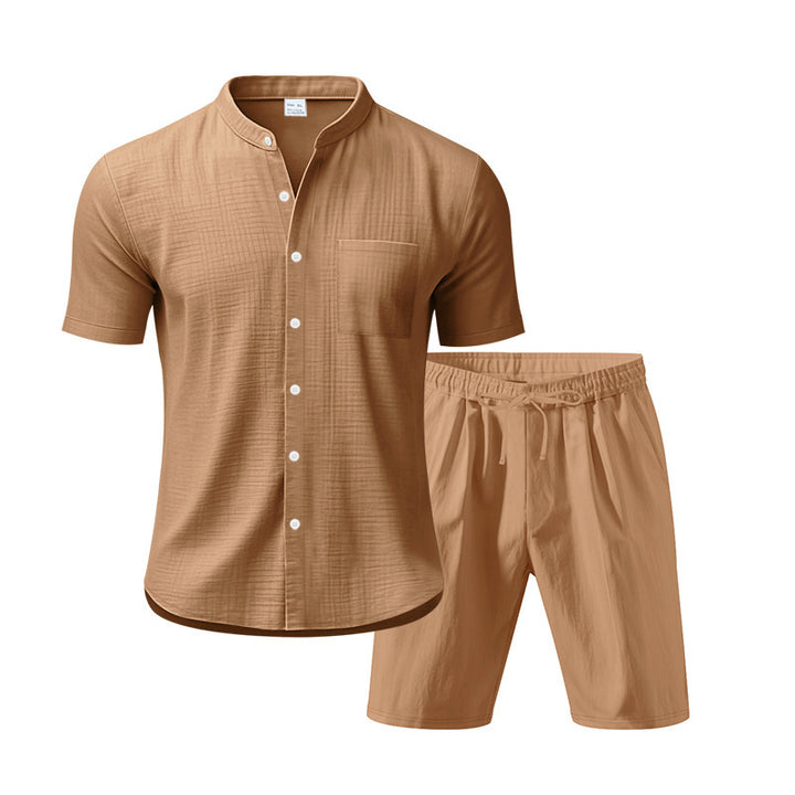 Herren fritidstøj med kortærmet button-down skjorte og elastiske shorts Stilla
