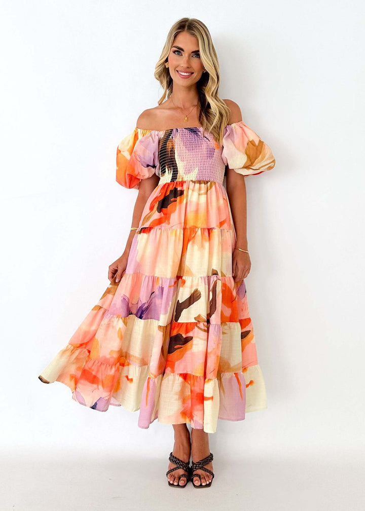 Kvinders maxikjole med off-the-shoulder design og voluminøse puffærmer Stilla