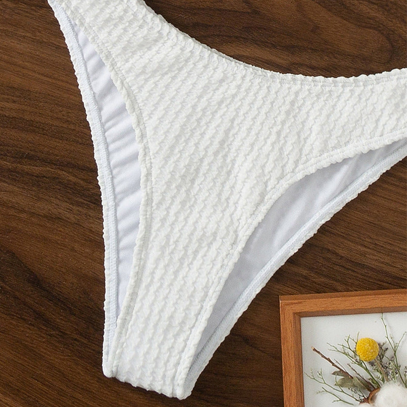 Dame triangel-bikini med raffineret ringdetalje og markant strukturdesign Skovae
