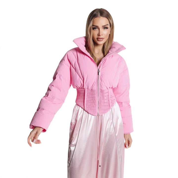 Dame moderigtig quilted jakke med elastisk talje og hætte Stilla