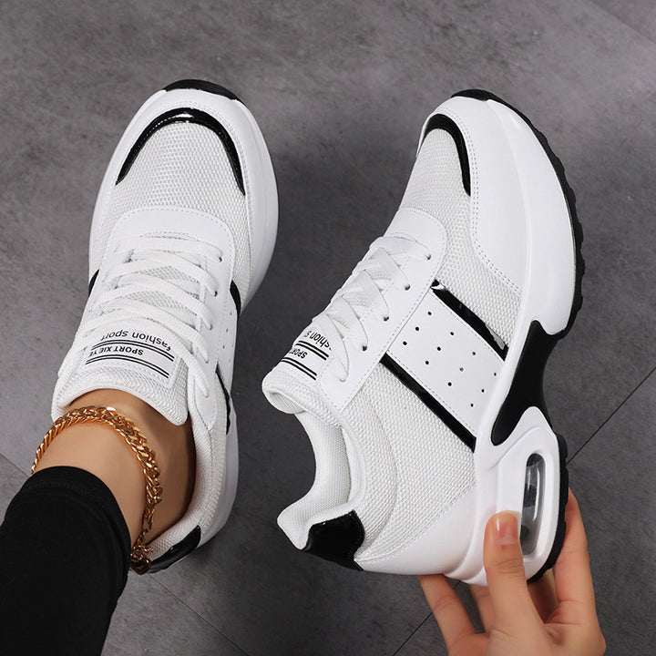 Dame nan sportliche plateau sneakers med luftkudefod og metallic-applikationer Skovae