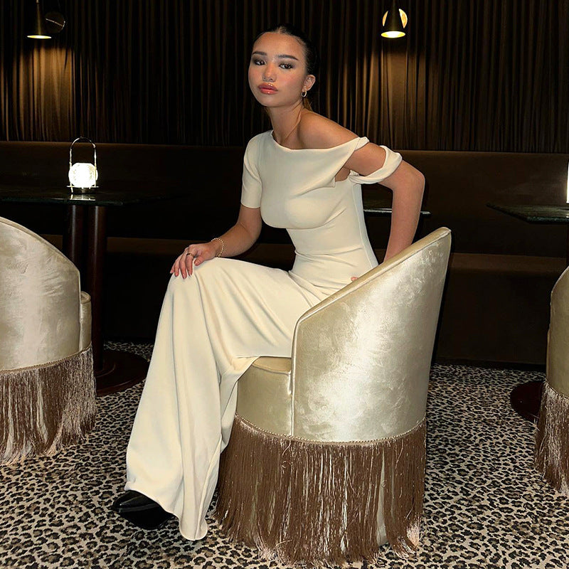 Femme Elegante En-Skulder Maxi Kjole med Draperet Detalje Stilla