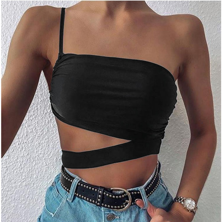 Dame asymmetrisk crop-top med elegant indviklingsdesign Skovae
