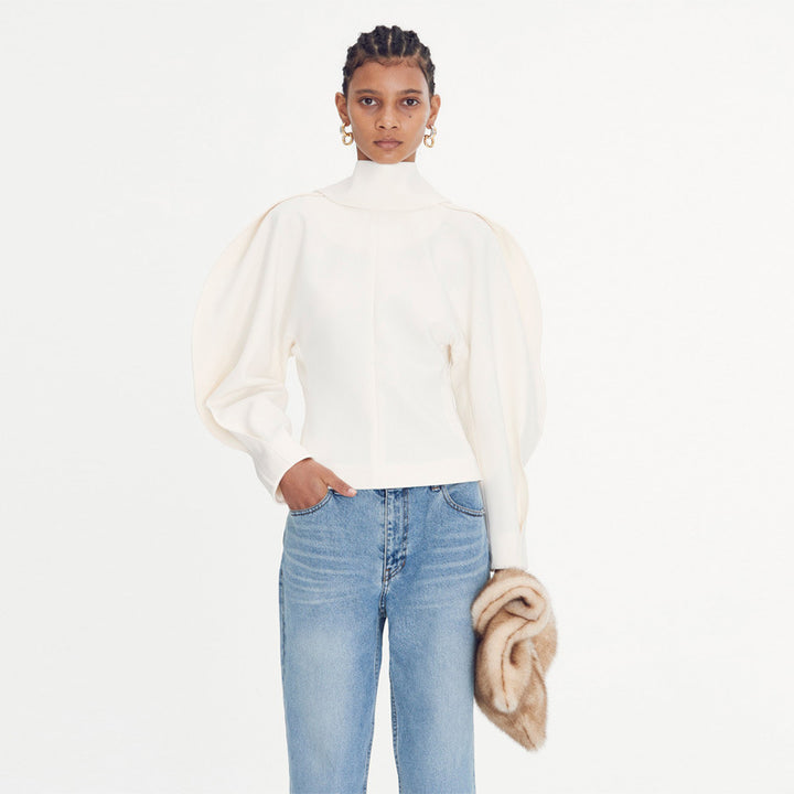 Dame elegant bluse med voluminøse ærmer og stylish ståkrave Stilla