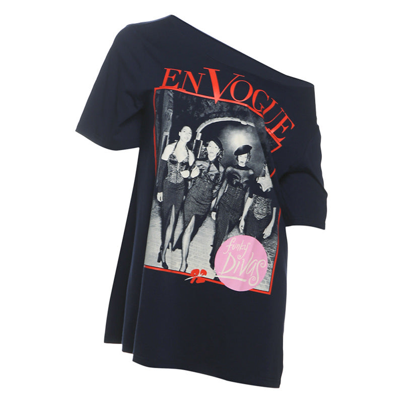 Dame T-shirt med asymmetrisk design og kreativ grafikprint Stilla