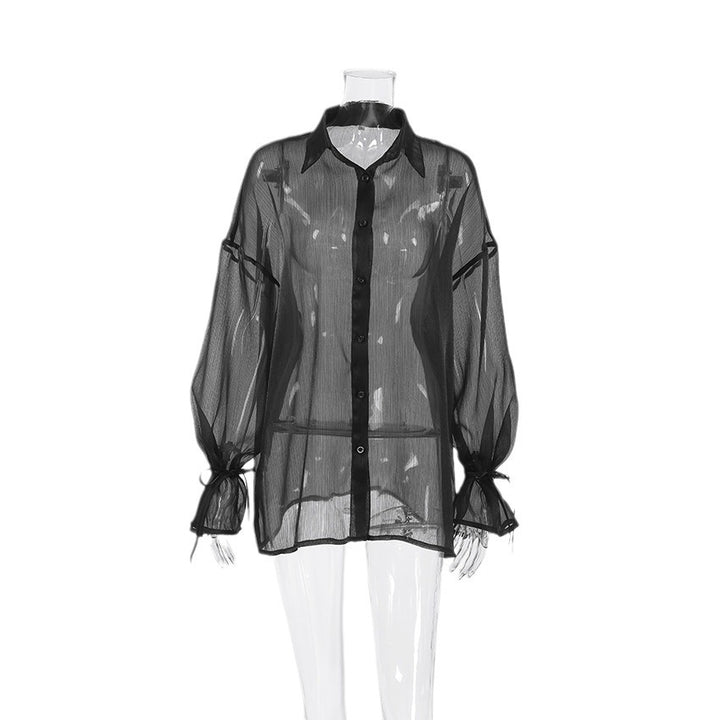 Dame Transparent Bluse med raffinerede rüscher og dekorerende Bindebånd Stilla