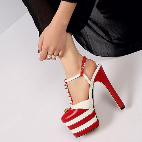 Femme Strappy Plattform Højhælede Sandaler med Spike-Accenter Stilla
