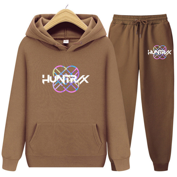 Dame tracksuit med moderne grafisk design og casual fit Skovae