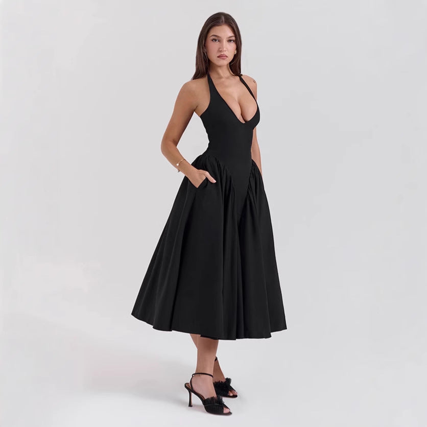 Dame nan figurskabende halterneck-bustier-midi-kjole med taljeret livform og vidde skørt Skovae