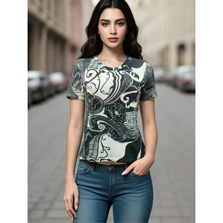 Kvinders T-shirt med kreativ læbe design og afslappet pasform Stilla