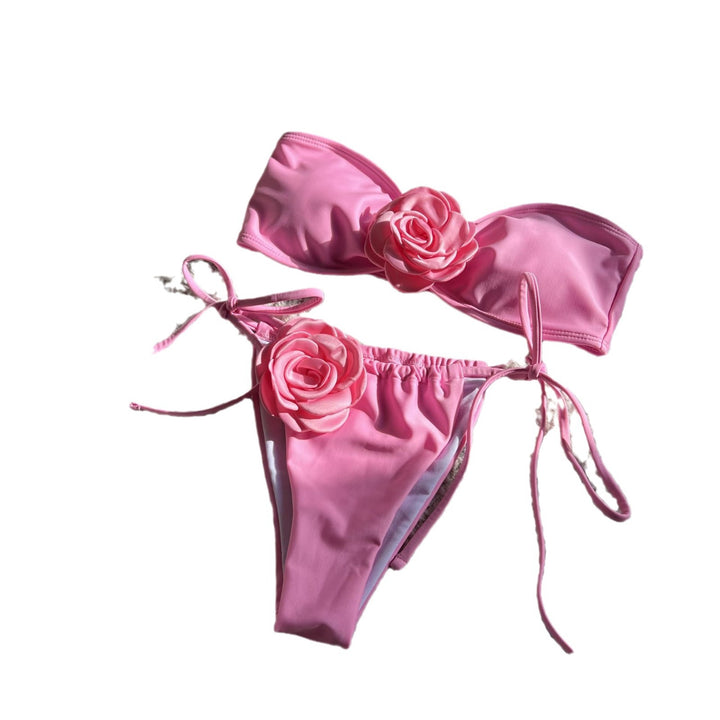 Dame bikini-sæt med elegante blomsterapplikationer Stilla