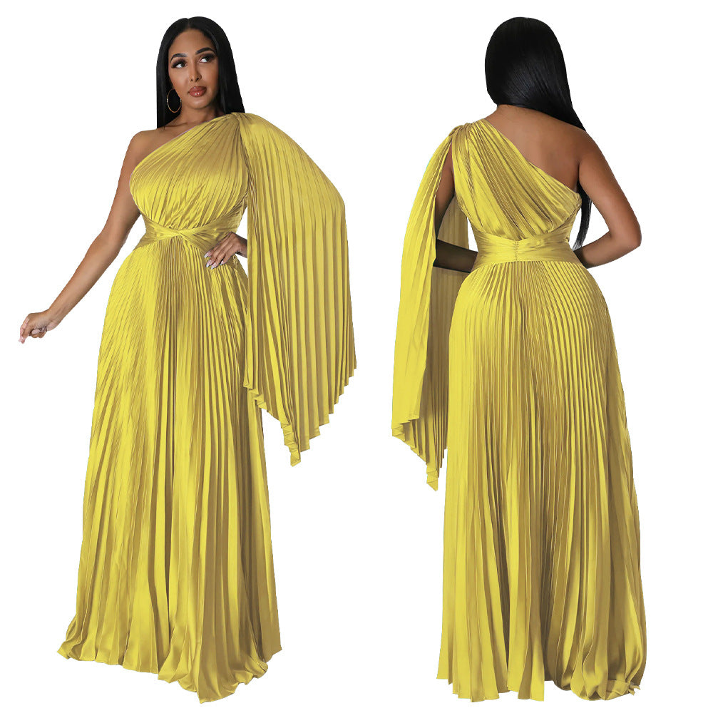 Dame Maxi-kjole med asymmetrisk One-Shoulder-design og elegant drapering Stilla