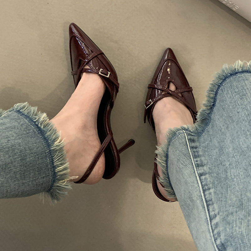 Dame Slingback Pumps med moderne Criss-Cross-rem design Stilla