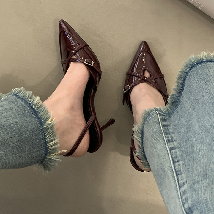 Dame Slingback Pumps med moderne Criss-Cross-rem design Stilla