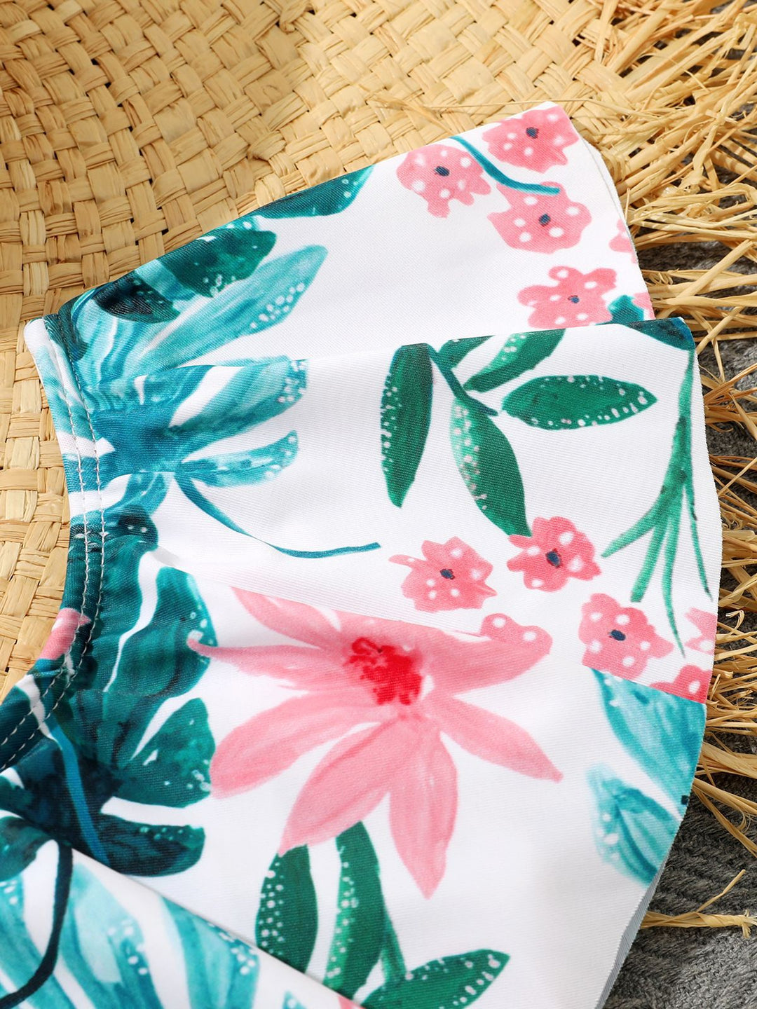 Dame Rüschen-bikini-sæt med blomsterdetaljer og høj talje Stilla