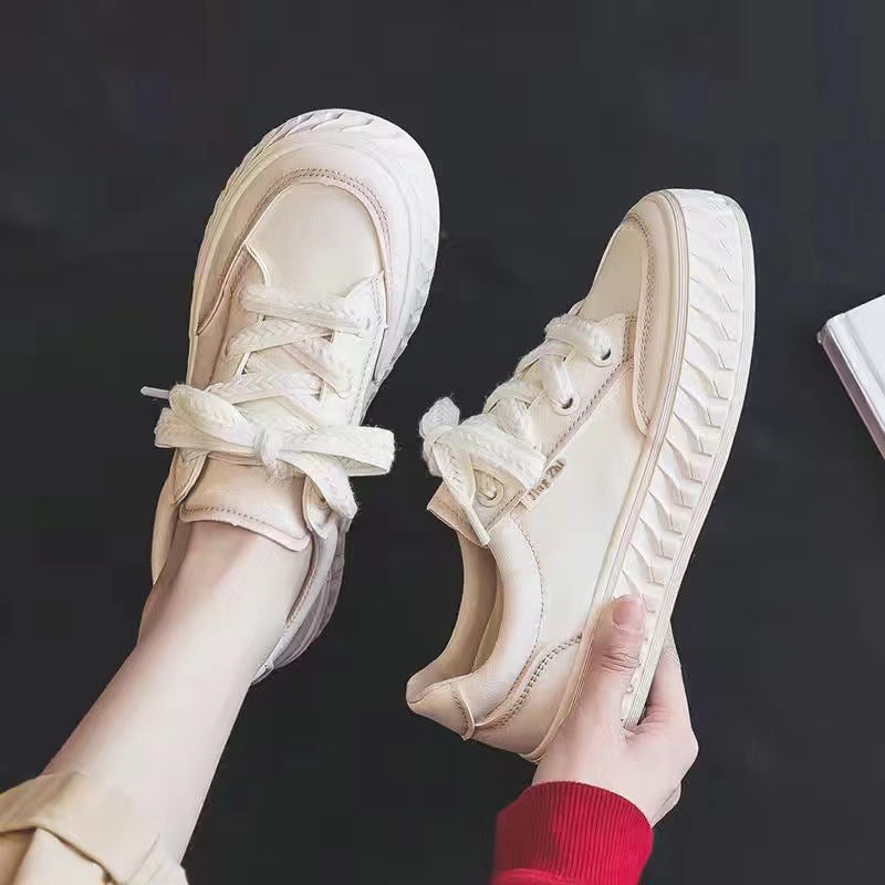 Dame sneakers i trendy chunky-stil Stilla