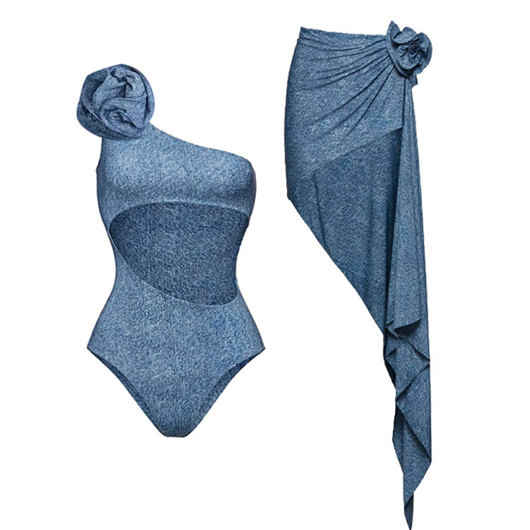 Dame Bikinisæt med elegante flæser og stilfuld overkjole Skovae
