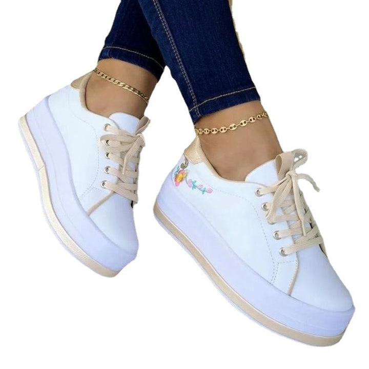 Dame Plateau-Sneakers med floral applikationsdesign og skridsikker sål Stilla