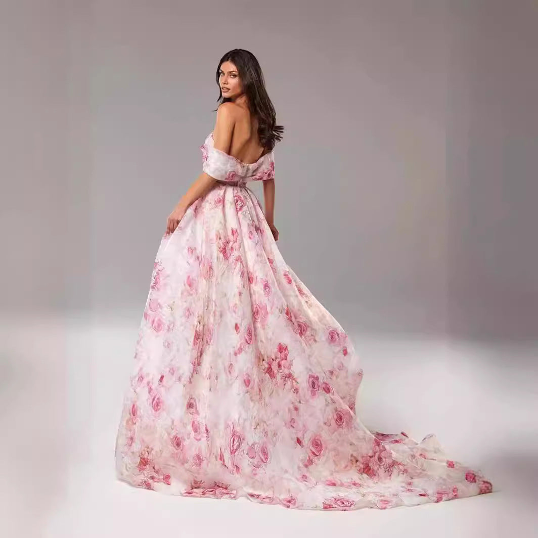 Kvinders maxikjole med off-shoulder design og blomsterprint Skovae