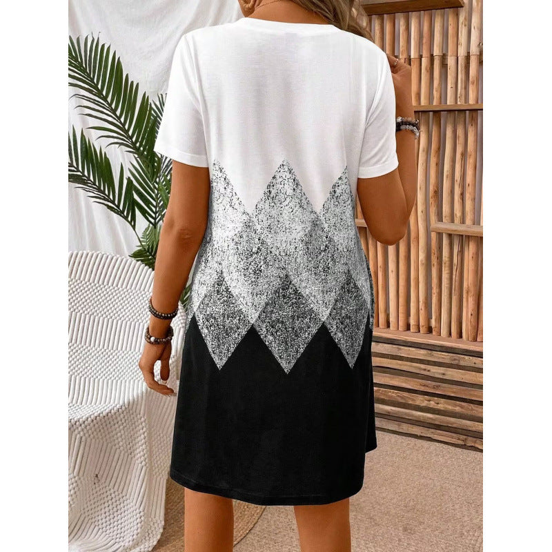 Dame T-shirt kjole med grafisk design og luftig pasform Stilla