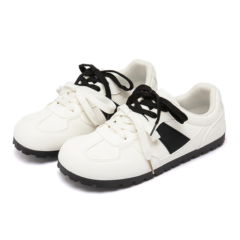 Dame Sporty Sneakers med innovativt overmateriale og fleksibel såleprofil Stilla