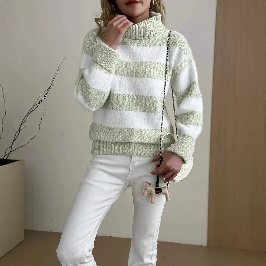 Dame hyggelig sweater med høj krave og stribet design Stilla