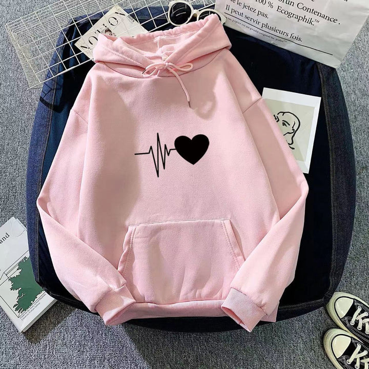 Dame hoodie med hjertevarmende design og hyggelig pasform Skovae