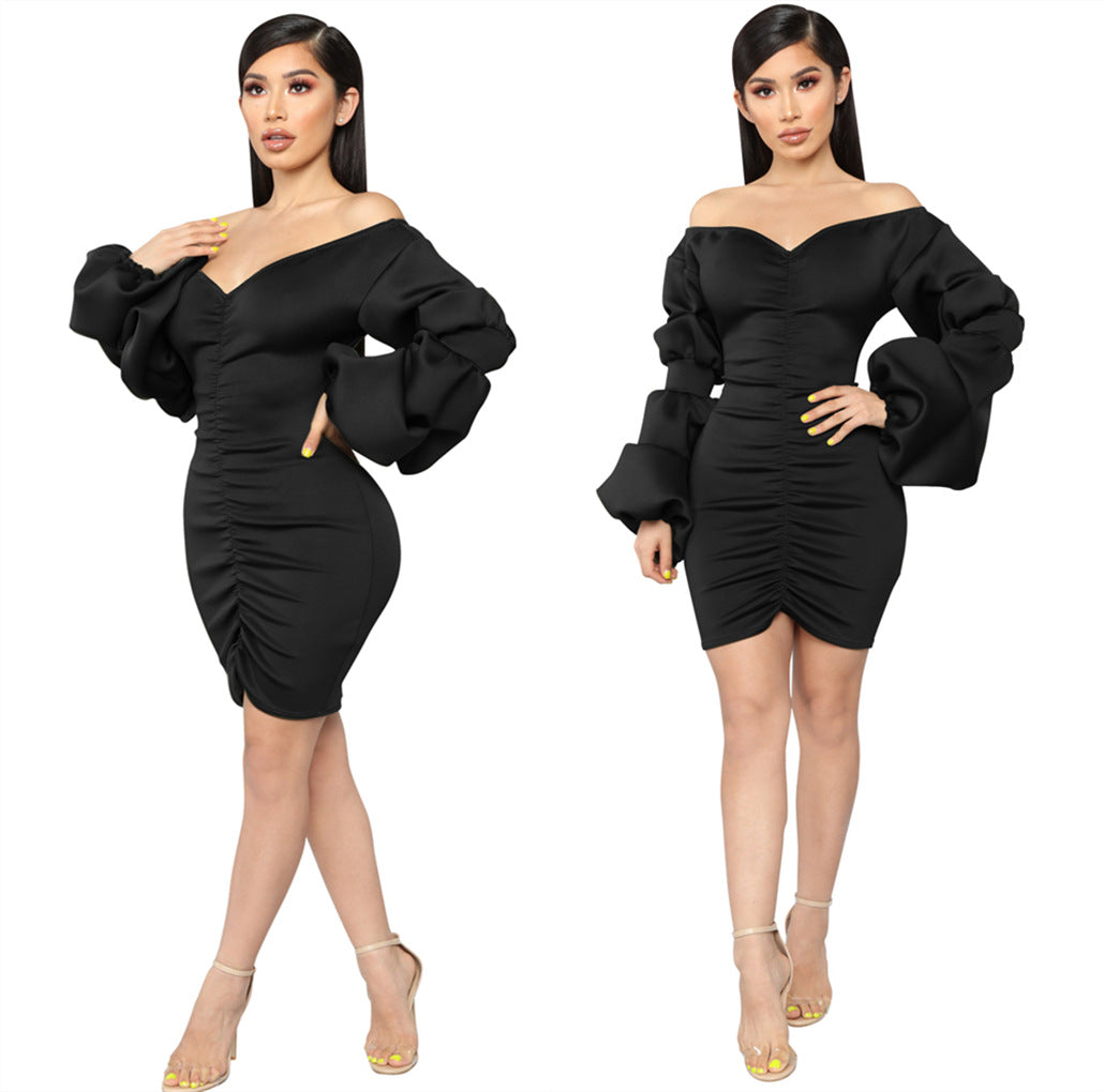 Dame Off-Shoulder Mini-Kjole med Rynkning og Puffærmer Stilla