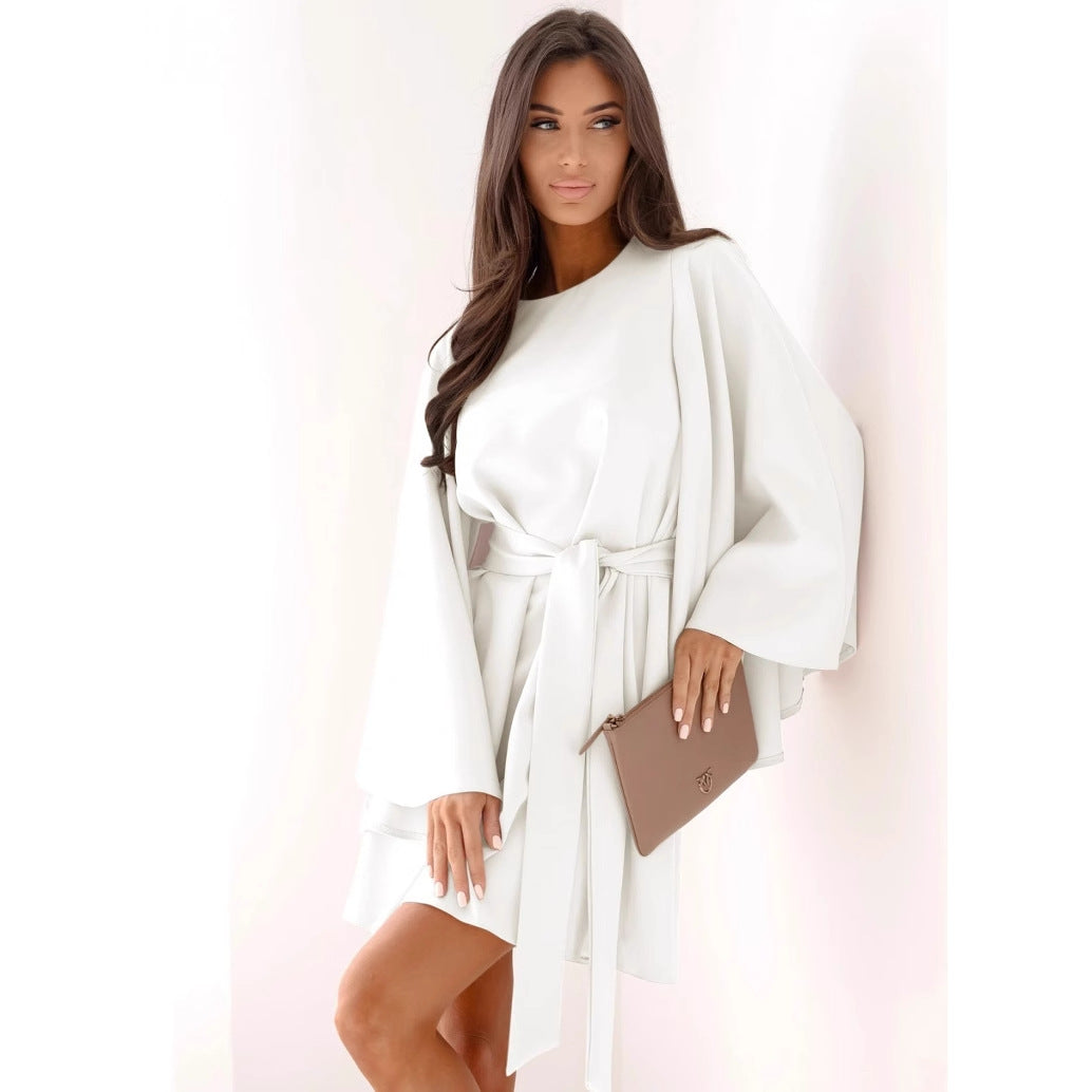 Dame Mode Cocktailkjole med elegant Kimono-design og taljebælte Stilla