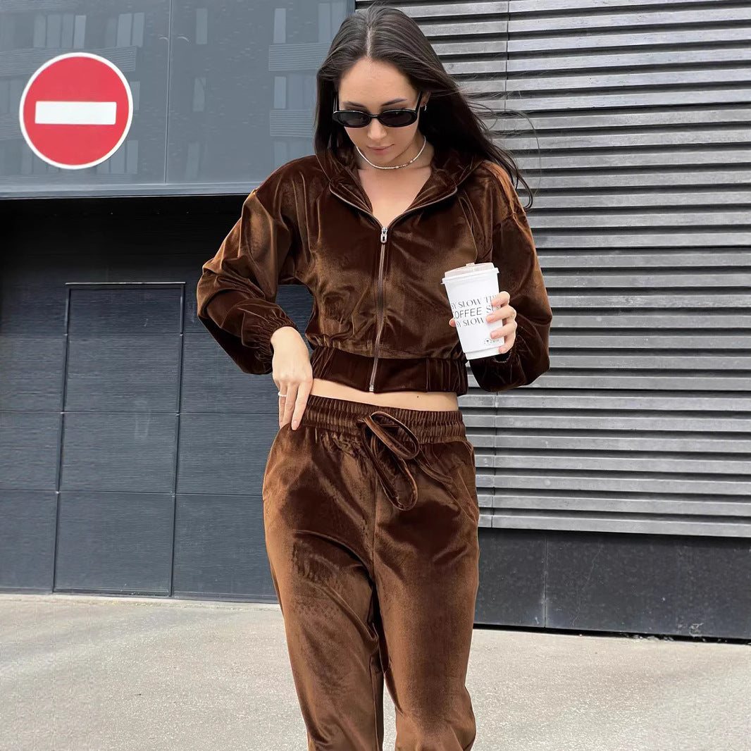 Kvinders velour tracksuit med høj talje og cropped jakke Skovae