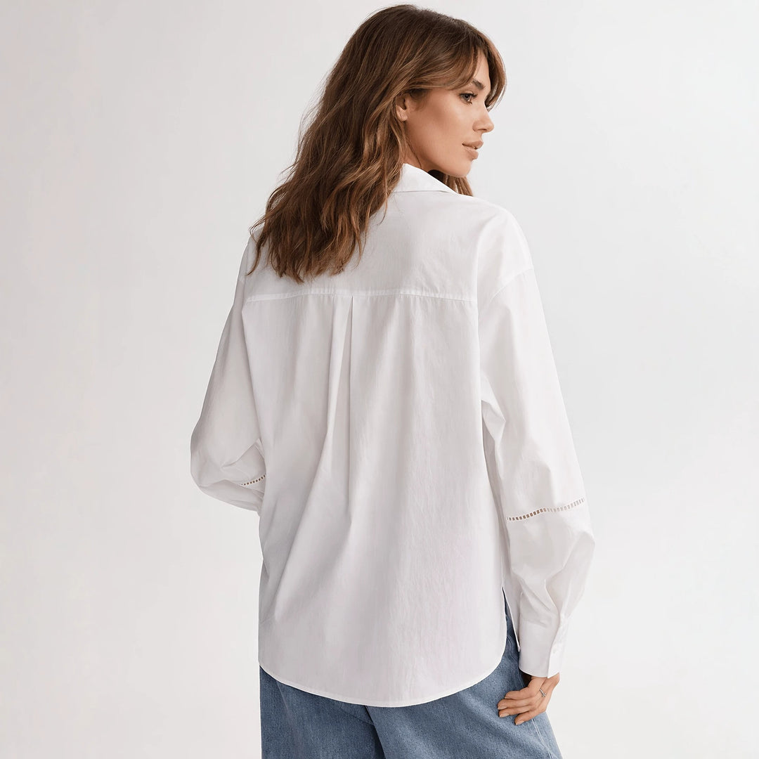 Damer Elegant Bluse med fine Broderidetaljer Skovae