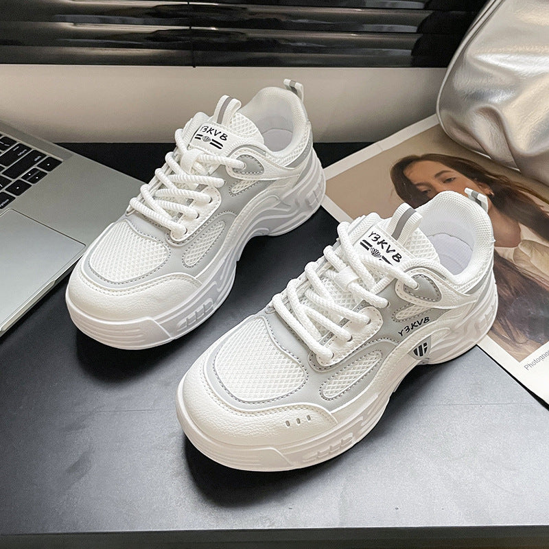 Dame Sporty Komfort-sneakers med åndbar mesh-overflade og dæmpende fodseng Stilla