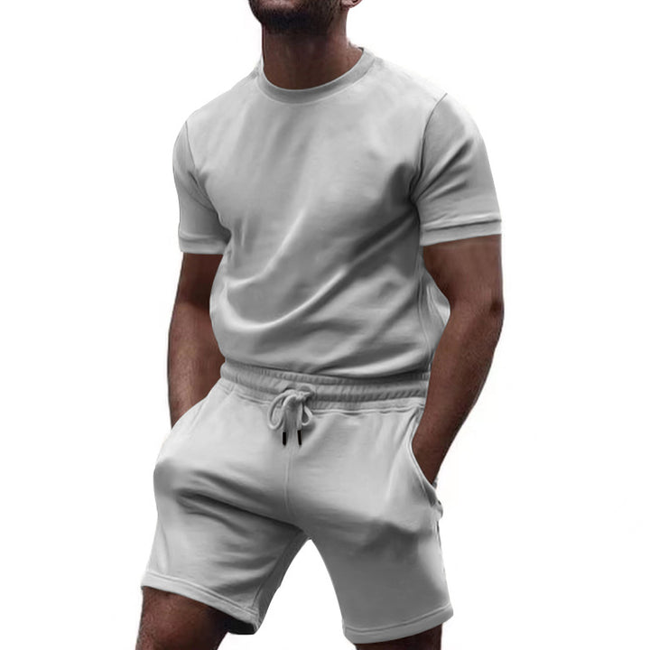 Herren nan minimalistisk jersey-sæt med komfortabel rundhalset skjorte og elastisk tunneltræk-kortbuks Skovae
