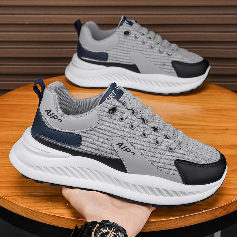 Herrer Sporty Sneakers med åndbar mesh-overflade og stødabsorberende design Stilla