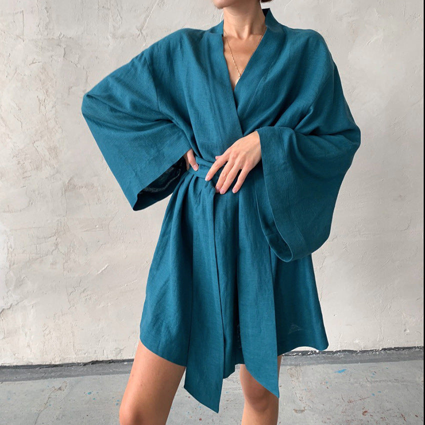 Dame kimono-inspireret morgenkåbe med elegant taljebælte Stilla
