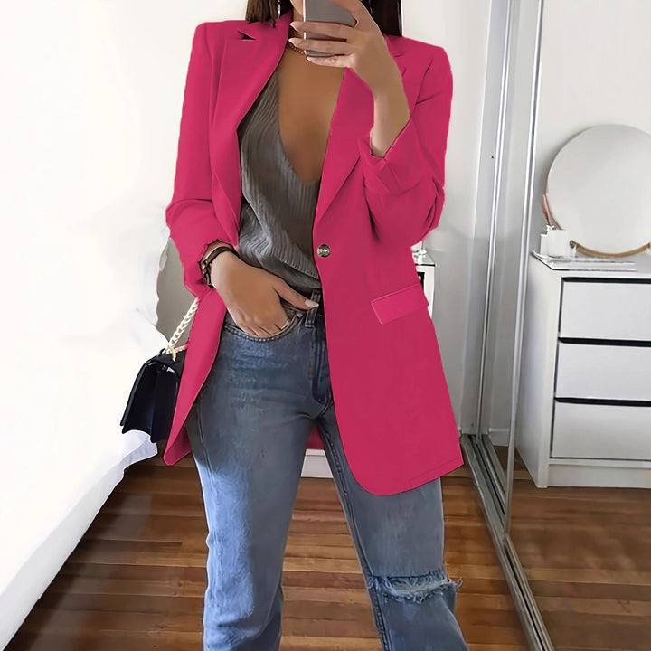 Dame stilfuld blazer med moderne snit og elegante detaljer Stilla
