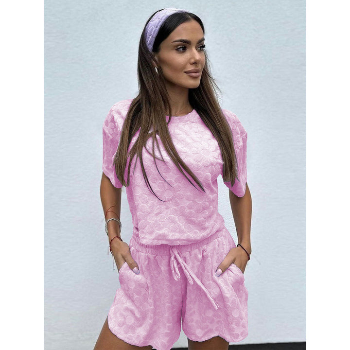 Damen Sportliches Zweiteiliges Set mit luftigen Shorts und T-Shirt Skovae
