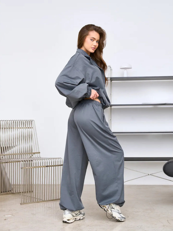 Dame casual tracksuit med hætte og elastiske manchetter