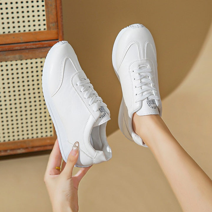 Dame Behagelige Sneakers i minimalistisk design med åndbar overfladestruktur Stilla