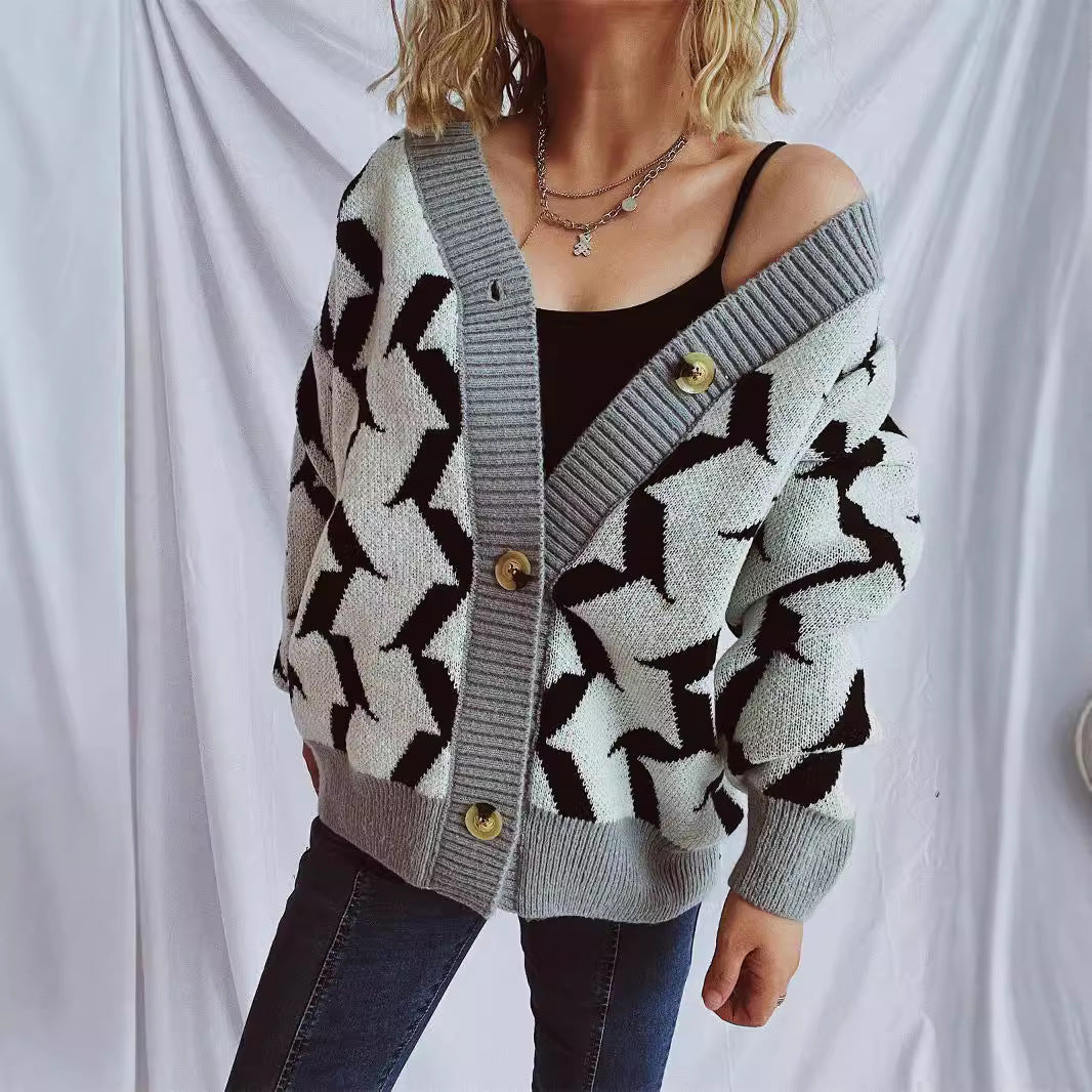 Kvinders cardigan med moderne geometrisk mønster og elegante knapdetaljer Stilla
